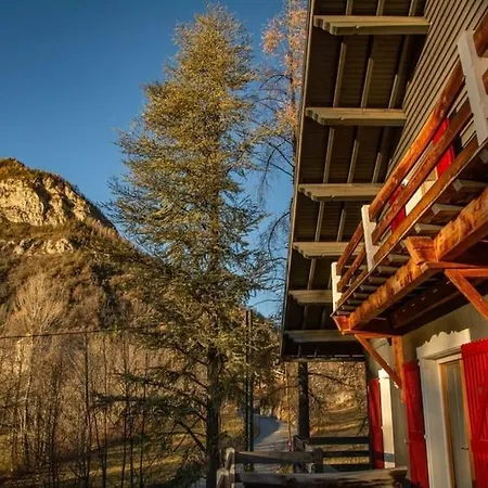 Luxe Chalet In Franse Alpen. Feriehus Colmars